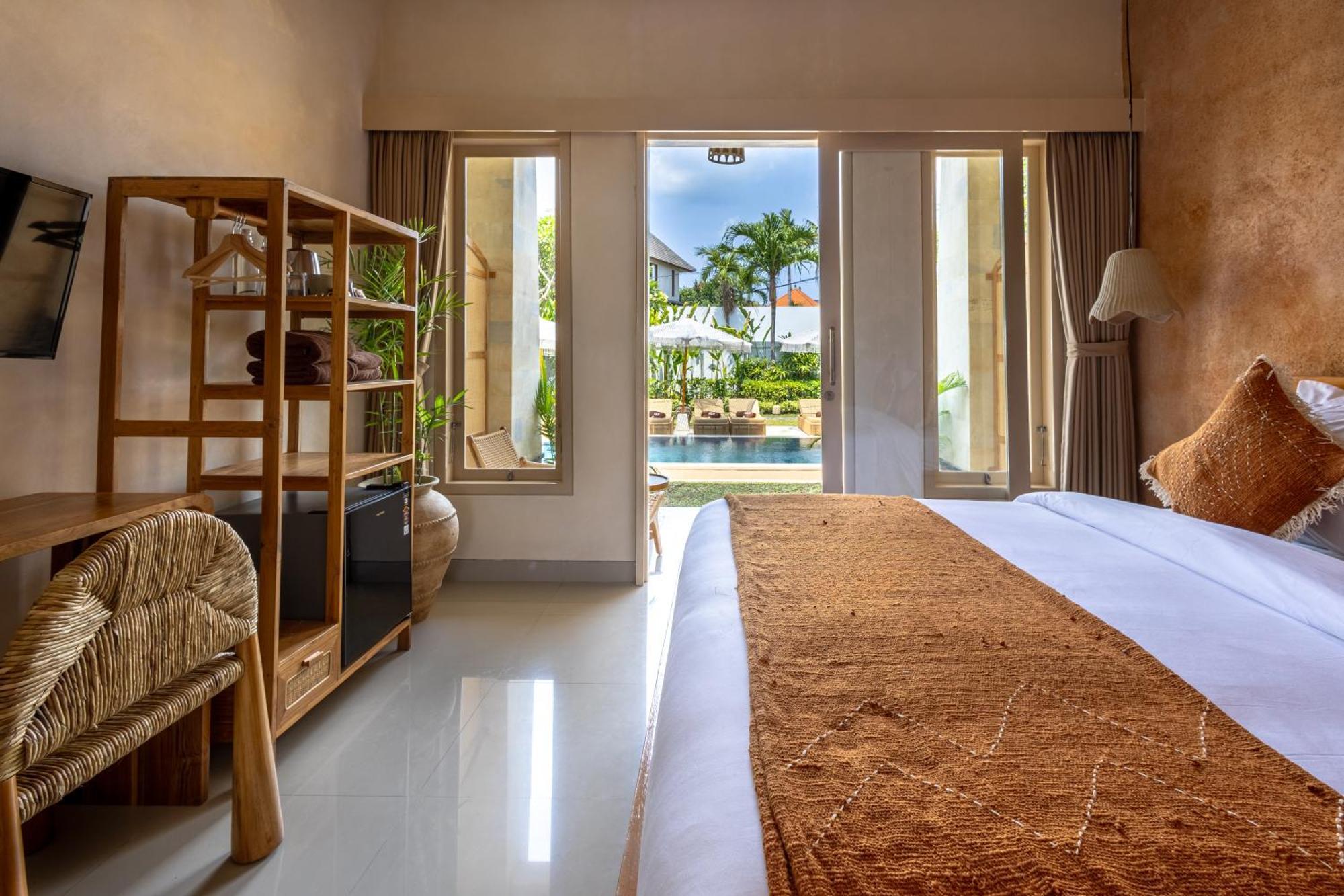 Kalm Bali Hotel Canggu Exterior foto
